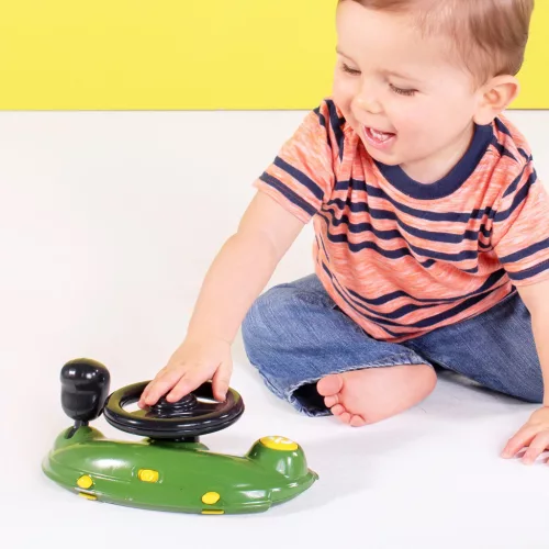 BRIGHT STARTS Járóka 4 az 1-ben John Deere Gator™ 6 hónapos kortól