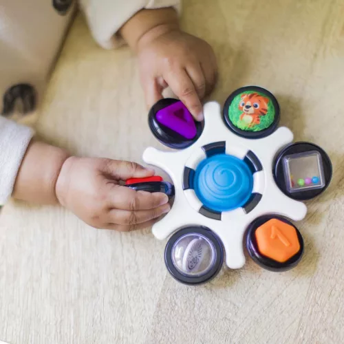 BABY EINSTEIN Érzékszervi játék Curiosity Clutch™ 3hó+