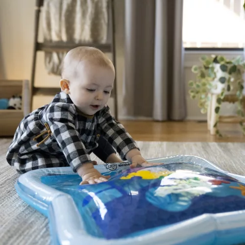 BABY EINSTEIN Opus’s Ocean of Discovery™ óceánja vízszőnyeg 58x58 cm, 0hó+