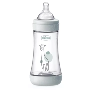   CHICCO Antikólikus cumisüveg Perfect5 240 ml semleges közepes áramlás 2m+