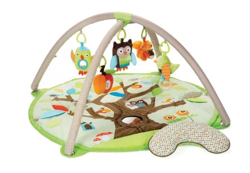 SKIP HOP Játszószőnyeg 5 játékkal, párna Treetop Friends zöld-barna 0m+