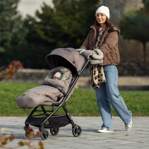 PETITE&MARS Sport babakocsi Zip Smoky Anthracite
