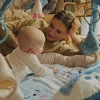 KINDERKRAFT Cozyplay Nordic Breeze játszószőnyeg hídjátékokkal