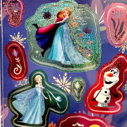 Disney Jégvarázs Friends Hug hologrammos matrica szett