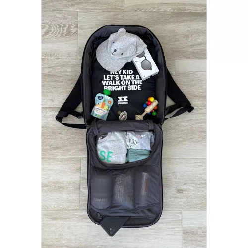 MiniMeis pelenkázó hátizsák és babarögzítõ hám étkezõszékhez Hero G5 Dusk Blue