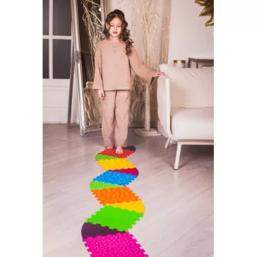   Ortek Dinoszauruszok Puzzle 9 elemből álló masszázs szőnyeg + 6 Háromszögű puzzle elem