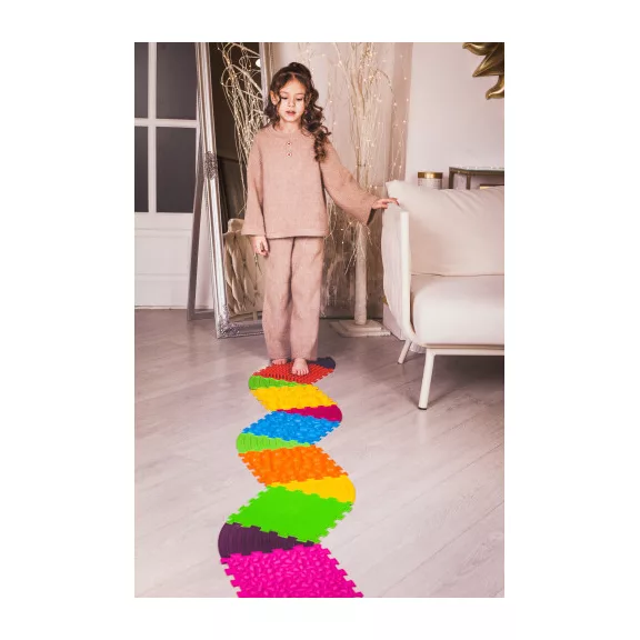 Ortek Dinoszauruszok Puzzle 9 elemből álló masszázs szőnyeg + 6 Háromszögű puzzle elem